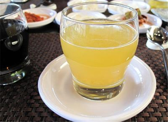 猕猴桃柳橙汁——润肠通便预防高血压
