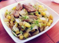 白菜炖土豆粉条的做法