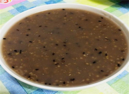 黑芝麻燕麦粥——延年益寿减少皱纹
