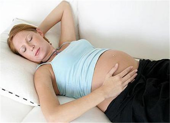 孕早期卧床保胎的三个注意事项