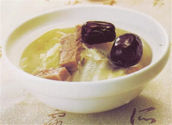 白菜红枣肉汤——开胃健脾增强抵抗力