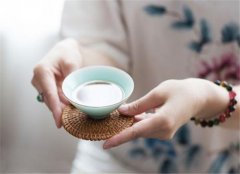 【男性经常便秘的禁