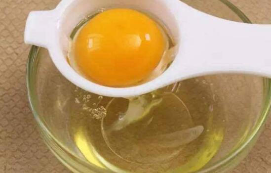 蛋黄的营养价值_蛋黄的功效与作用_一天能吃几个_会发胖吗_苹果绿