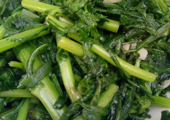 清炒茼蒿的做法