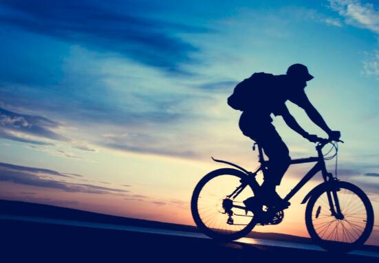 骑自行车减肥大腿会变粗吗