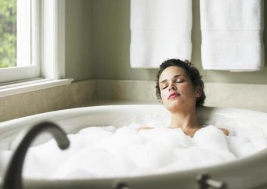 洗冷水澡能减肥吗