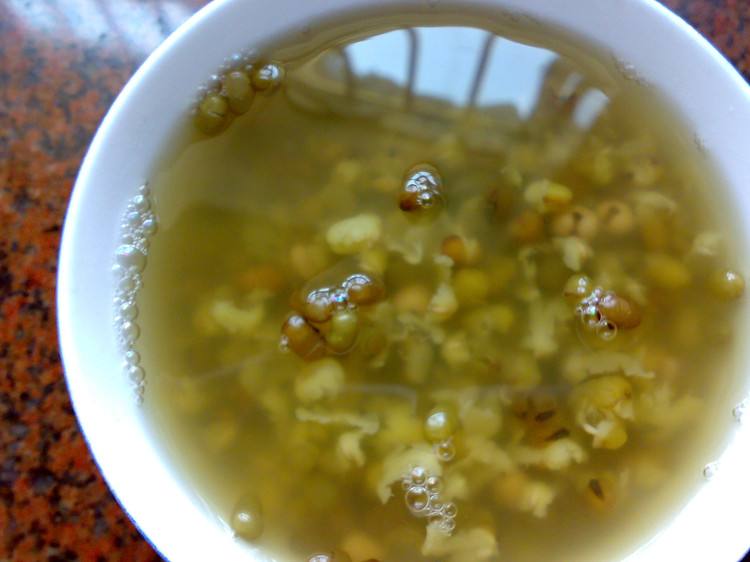 喝绿豆汤可以排毒吗