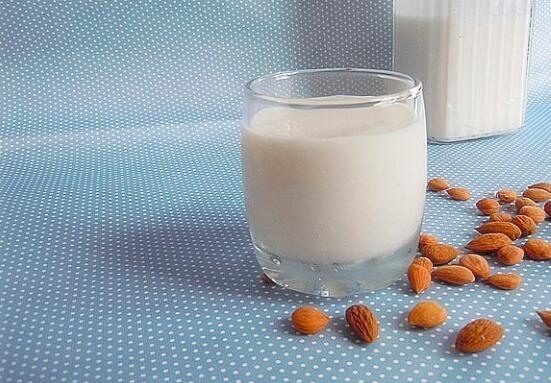 怎么打米浆 米浆的做法 苹果绿