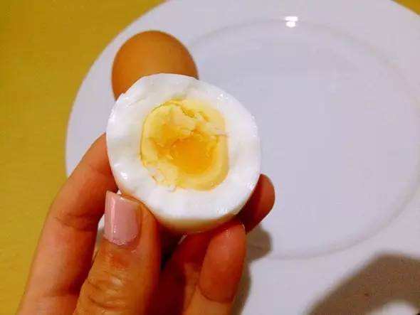 吃蛋黄会导致胆固醇过高吗