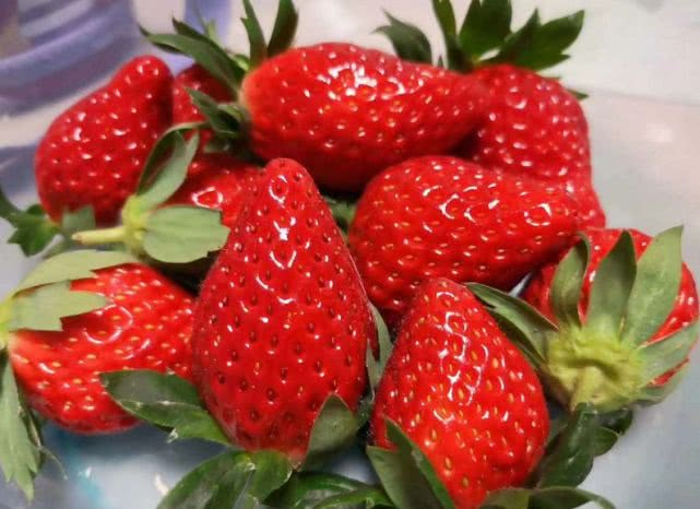 草莓有农药味怎么去掉