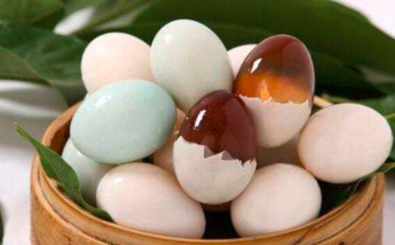 松花蛋是皮蛋吗