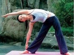 瘦腰瑜伽怎么做