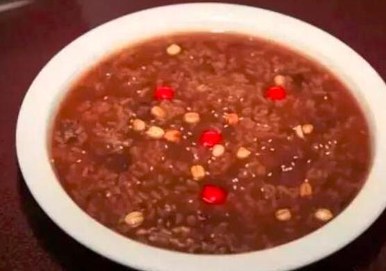 秋季感冒发烧吃什么好_秋季感冒发烧的食疗方法