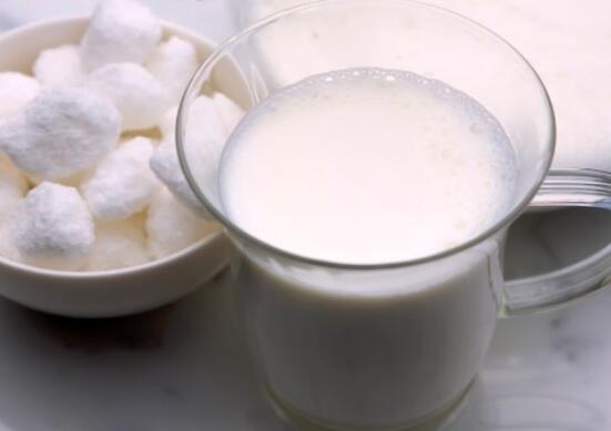 纯牛奶和高钙奶的区别