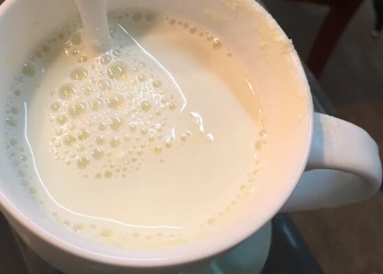 喝高钙奶有助长高吗