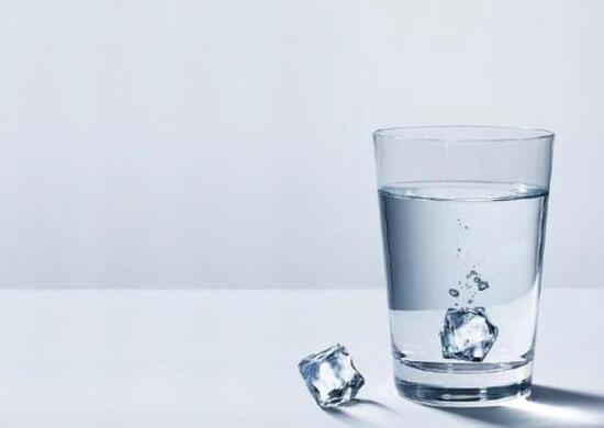 喝水多尿正常吗