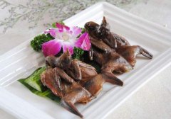 香酥鹌鹑的做法