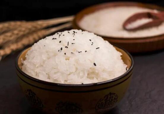 小米和白米怎么做饭 小米白米的营养价值 苹果绿