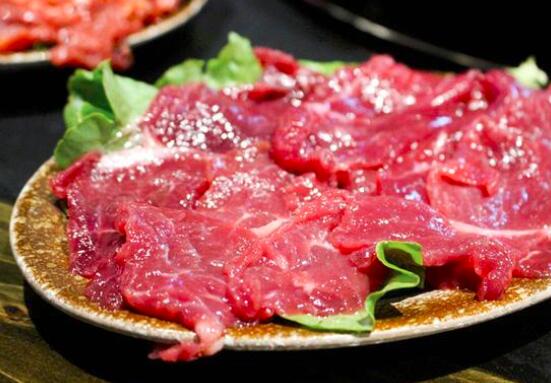 火锅嫩牛肉怎么做好吃 火锅嫩牛肉腌制方法 苹果绿